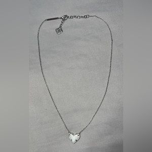 Kendra Scott necklace